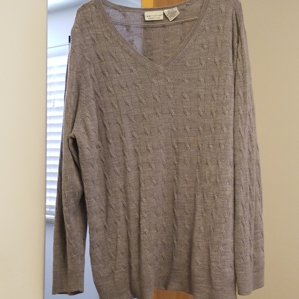 Gray pattern sweater
